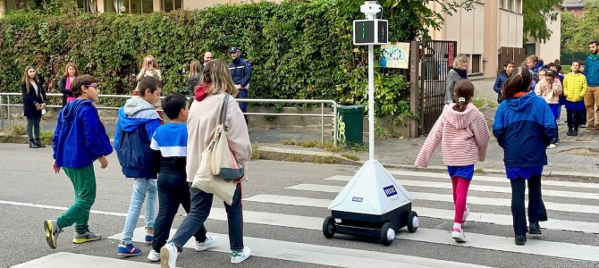 A Milano in fase di sperimentazione il robot IPA2X per la sicurezza stradale