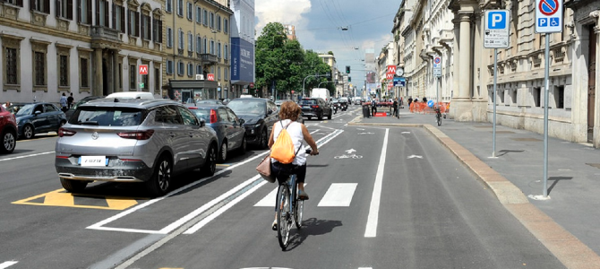 Milano: nel 2021 raddoppia il numero di ciclisti rispetto al 2019, cambiamenti importanti in corso Buenos Aires